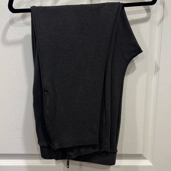 Universal Standard charcoal ponte pants (18/20) - Picture 4 of 4